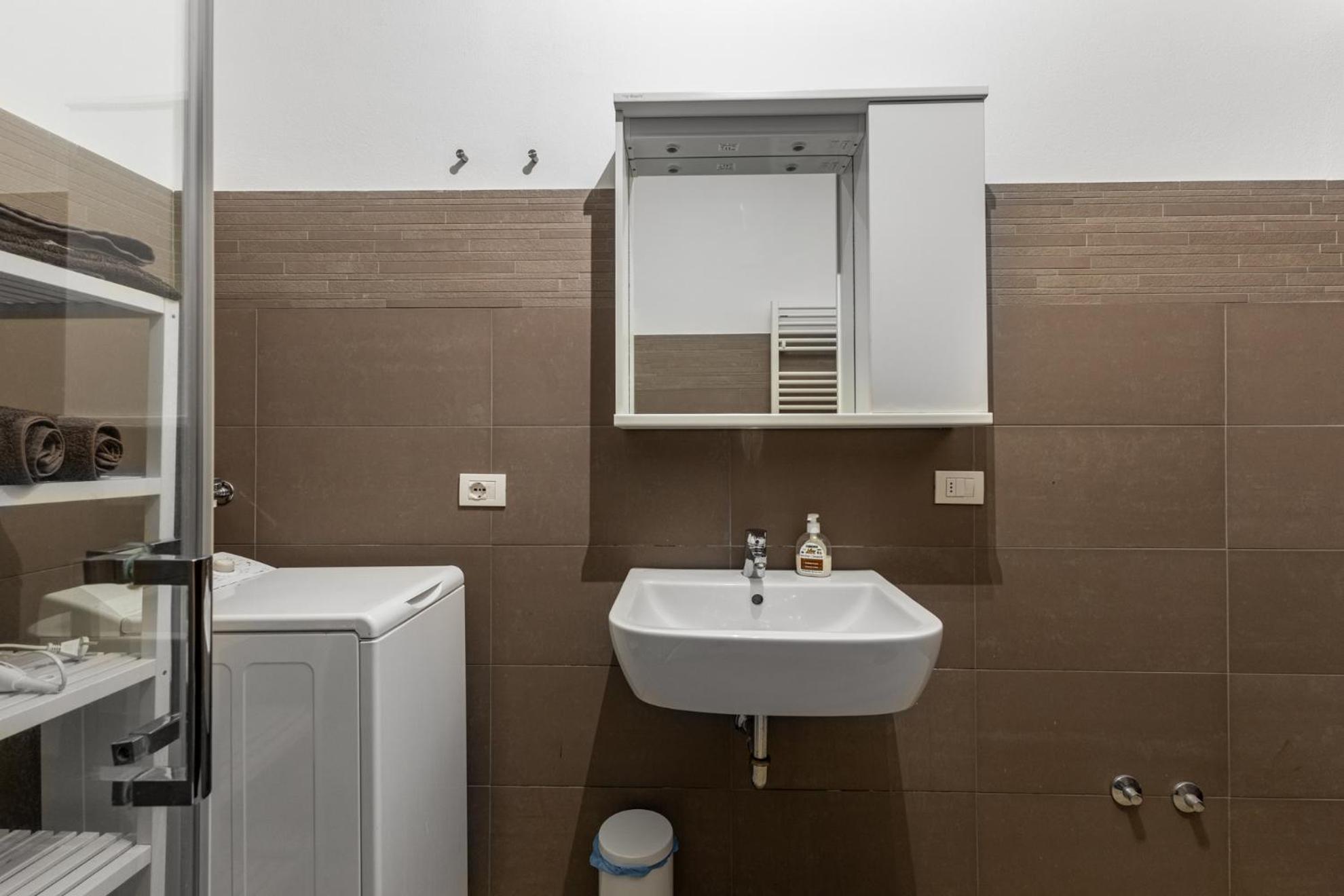 Monolocale Con Balcone Self Check In Milano Sempione Exterior photo